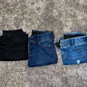 Apr 9 ankle jeans with button and elastic waist